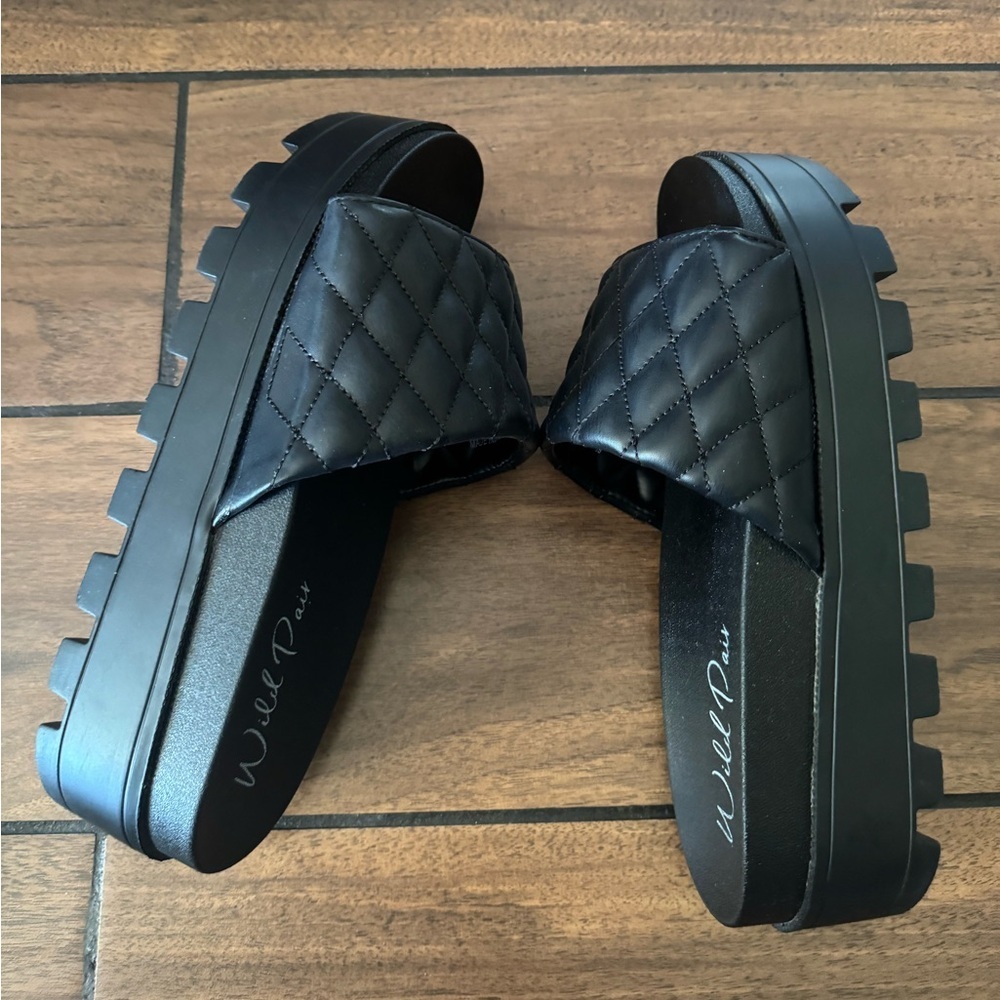 WILD PAIR Elevated Womens Platform Sandal Black size 8 - Picture 7 of 9